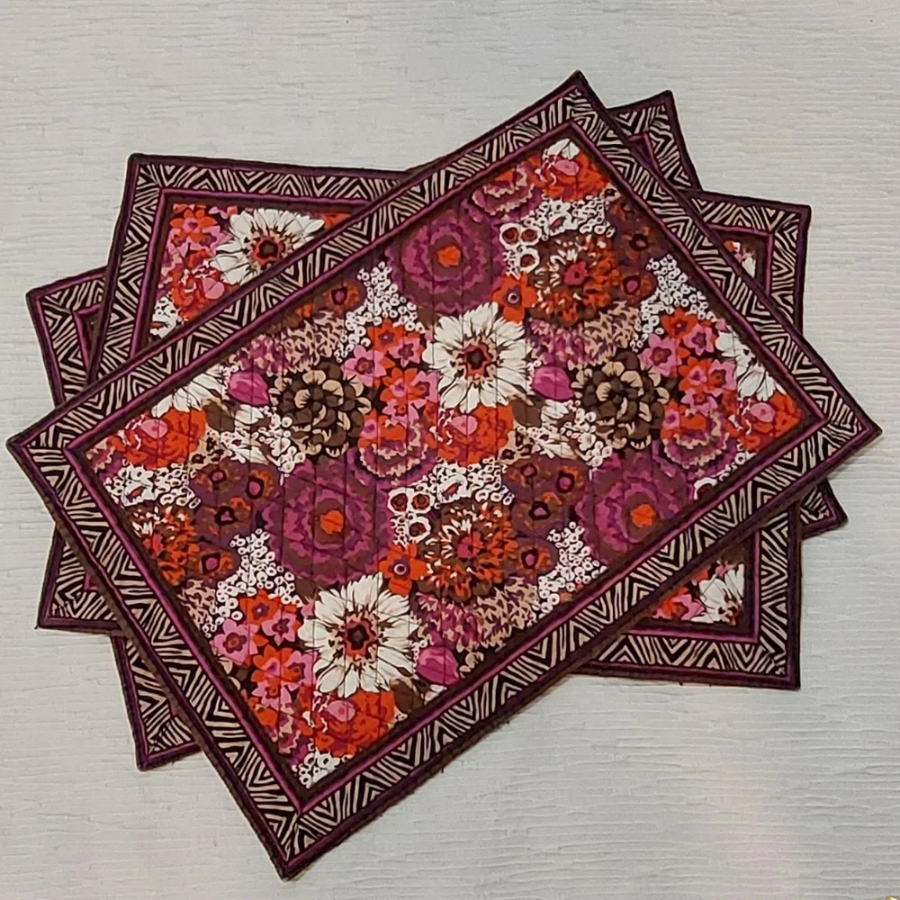 Vera Bradley Floral Quilted Patchwork  Placemats Set Of 3 - Pink, Red & Purple